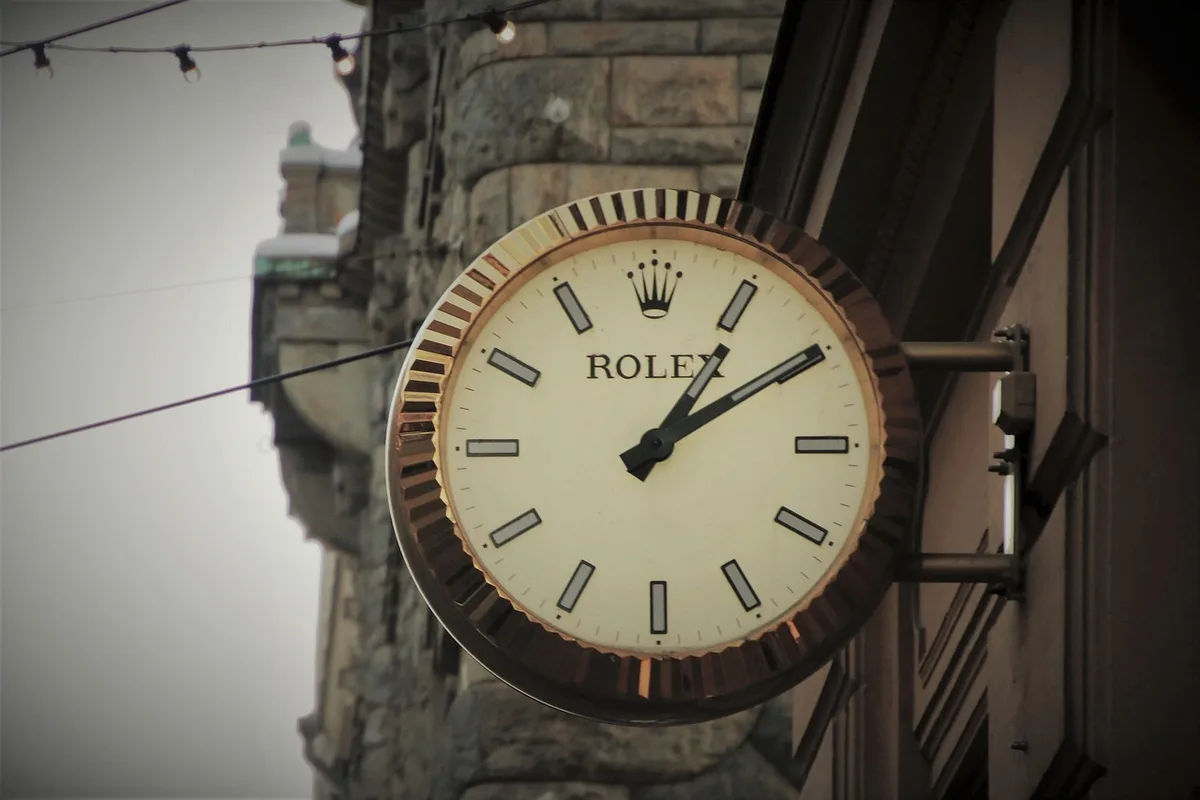 Écran d'une calculatrice affichant la conversion de minutes en heures