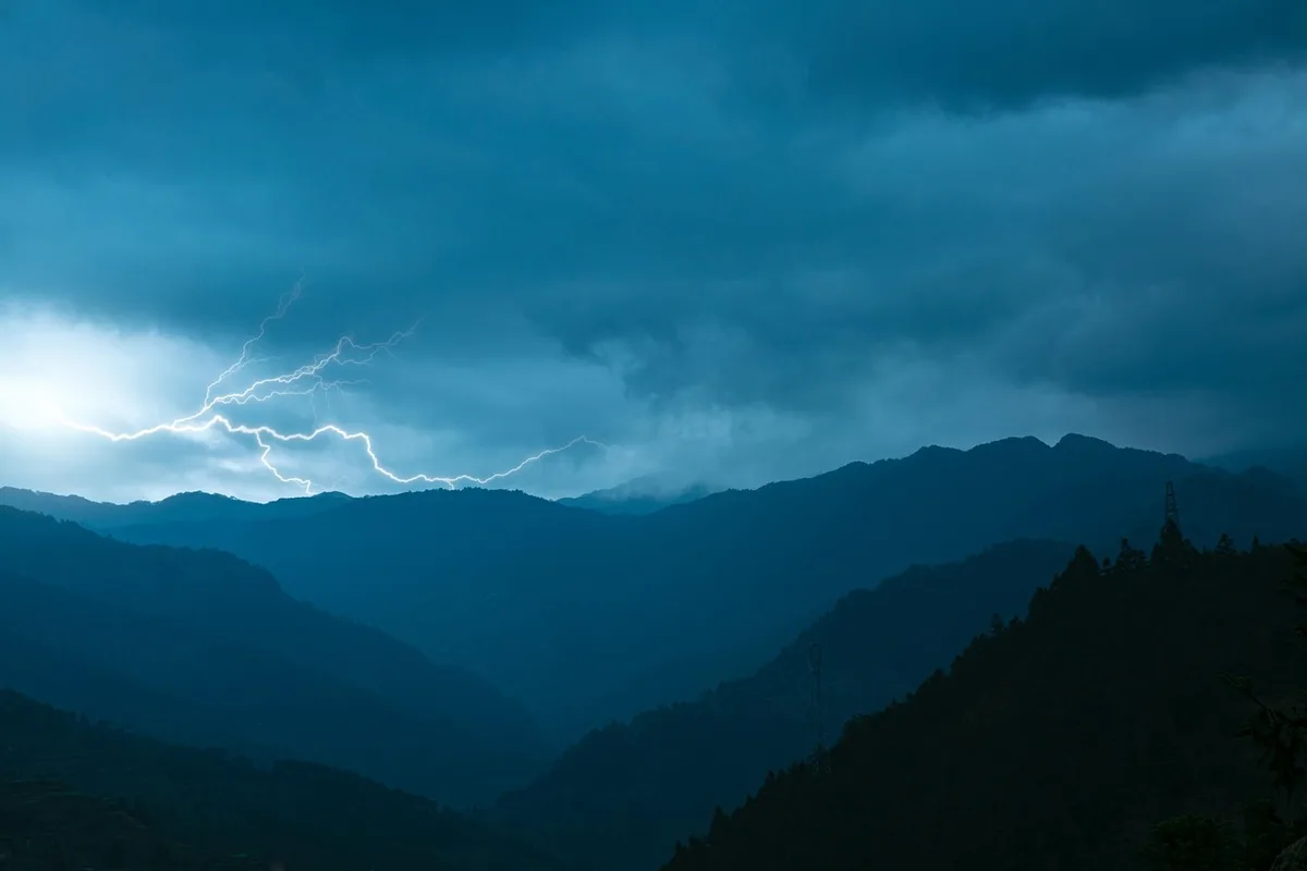 Serveurs et hébergement cloud symbolisant la montée en charge